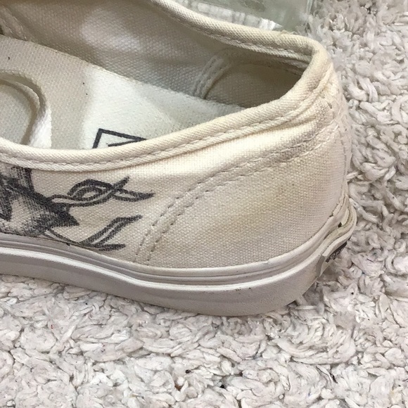 Vans custom black rose design sneakers 7.5 - Picture 6 of 12